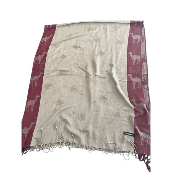 Luxury trendy Cashmere scarf - Picture 1 of 5